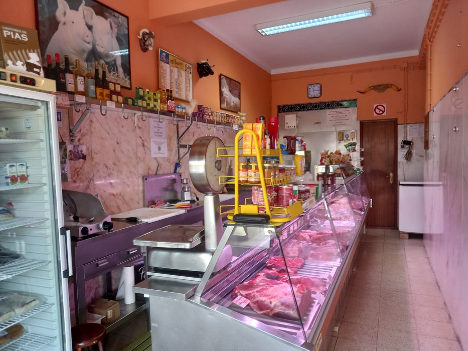 Trespasse/Aluguer Talho