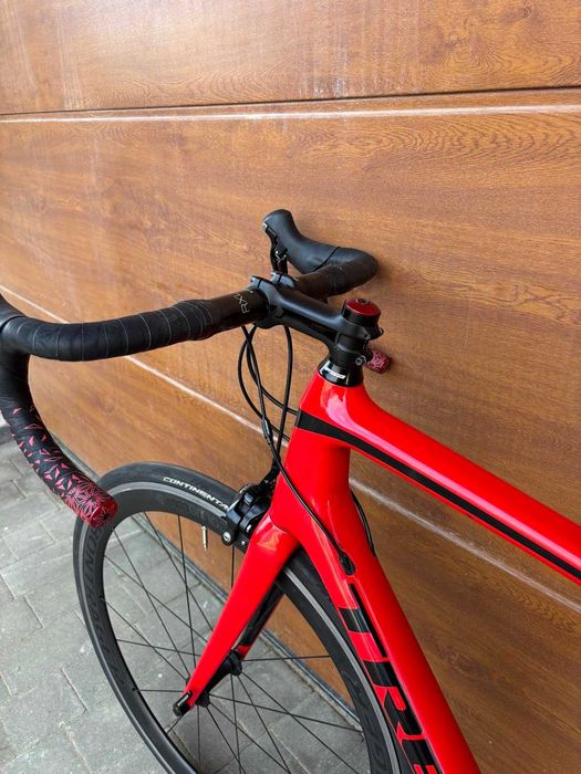 Trek Emonda SL 5 r. 58, Shimano 105, Koła 50 mm Bontrager Aeolus