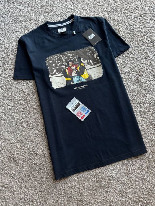 Футболка Weekend Offender