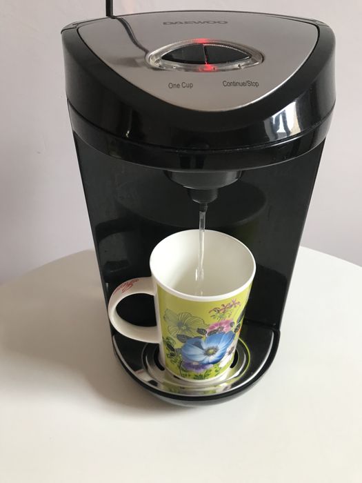 Dystrybutor gorącej wody - dozownik czajnik ekspres przelewowy