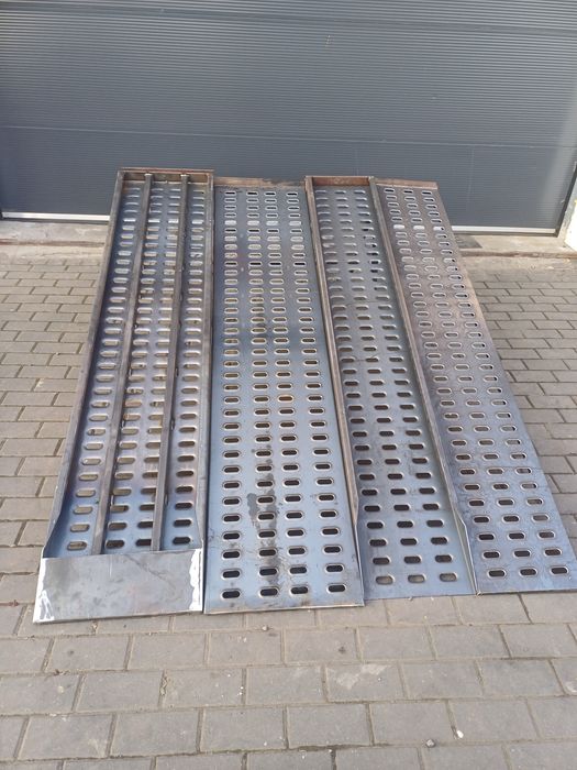 Njazdy podjazdy stalowe loch 2mb Producent