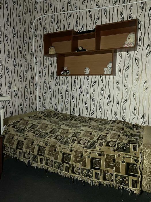 Здам кiмнату дiвчинi(жiнцi).сімейній парі.