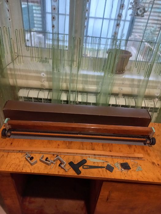 Вязальная машинка