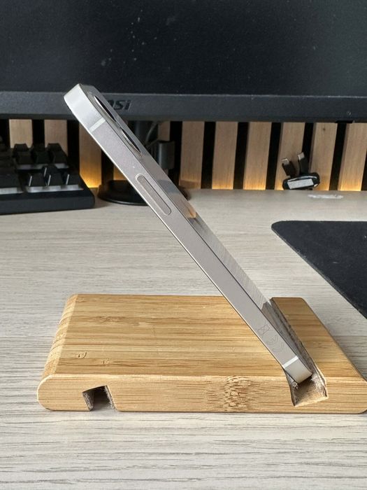 iPhone 12. Stan bardzo dobry