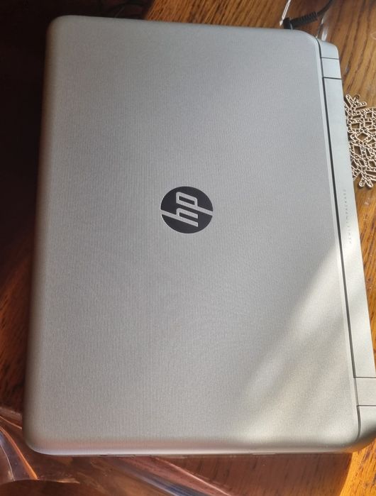 Продам  супер  игровой  ноутбук 15,6" HP 15-P007 er  видео 2гб