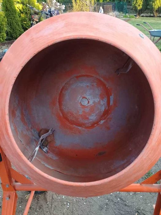 Sprzedam Betoniarke 220v