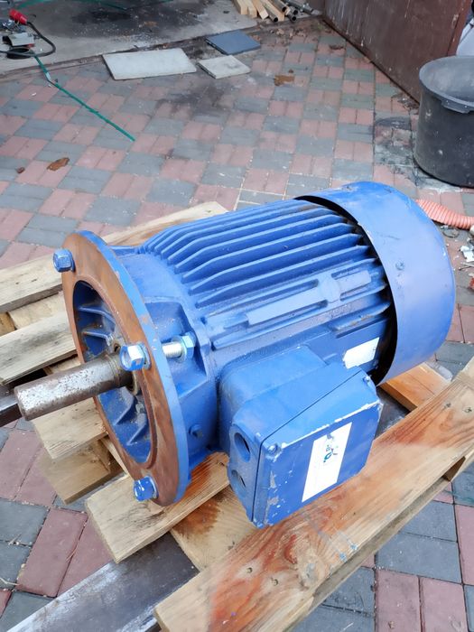 Silnik KSB 11 kw Nowy
