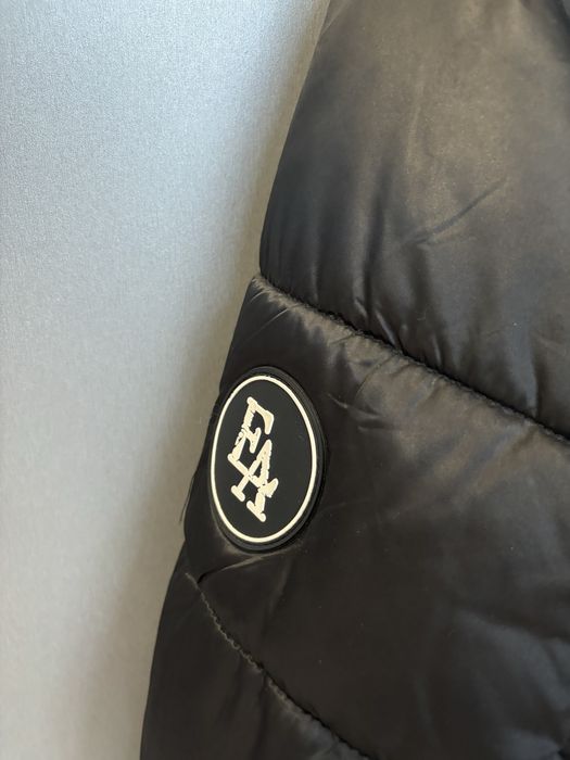 Продам зимову куртку