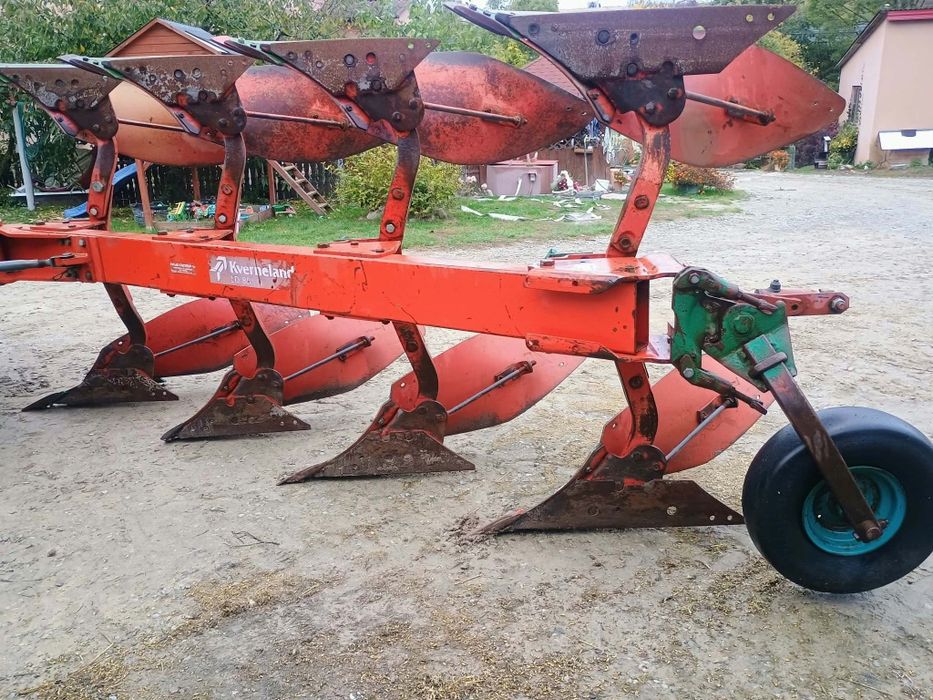 Pług Kverneland LD85