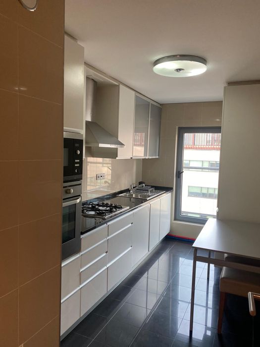 Arrenda apartamento T1 Parque Nações