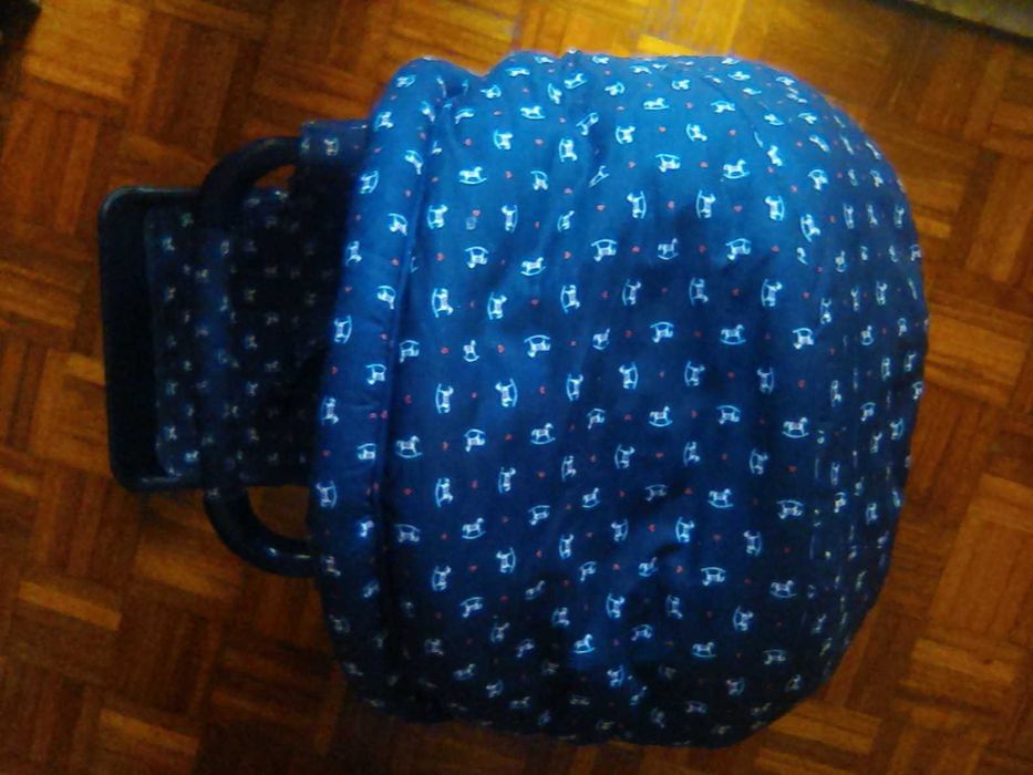 Cadeira / Alcofa de Bebe "CHICO"  Completo - Excelente estado