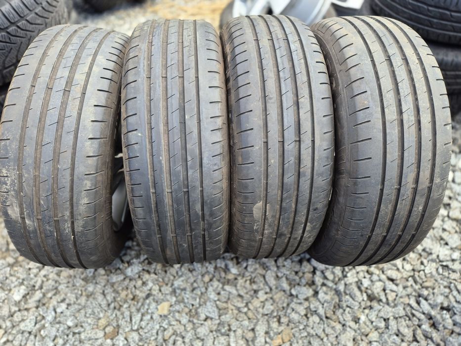 Nissan Koła letnie 215/60 R17