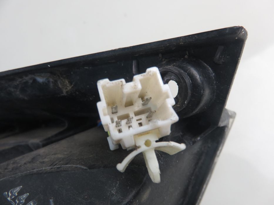 Lampa Prawa Tylna Mitsubishi Outlander I (cu_w)