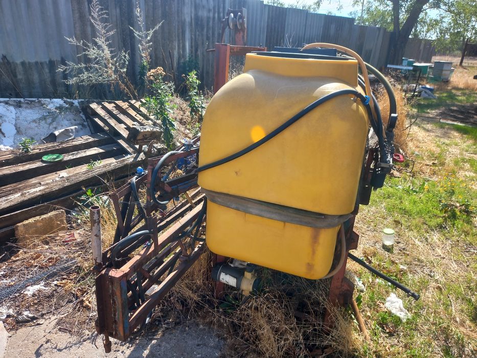 Оприскувач  600л