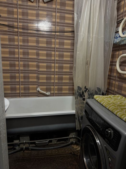 Продам 3 к квартиру в самому центрі
