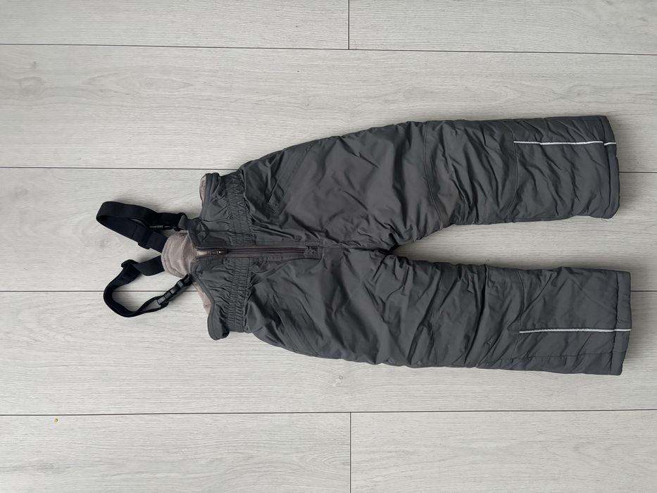 Зимовий костюм куртка і комбінезон