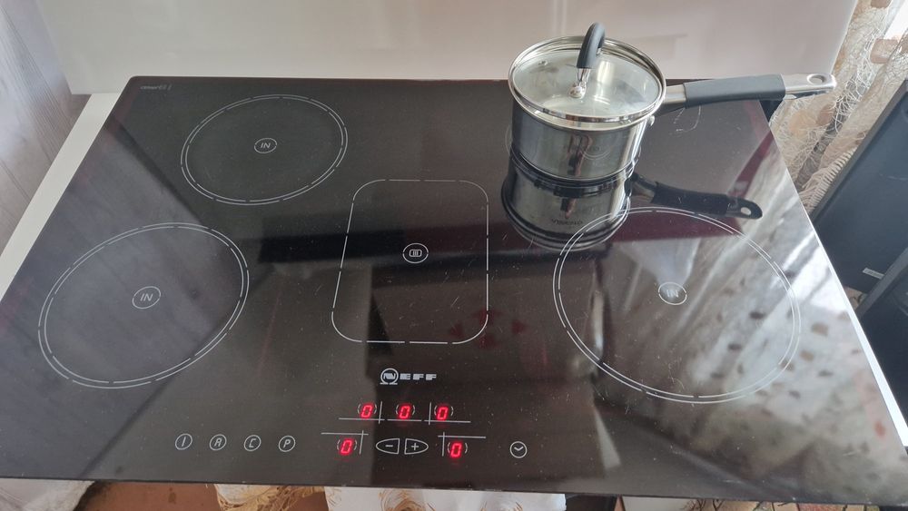 Індукційна варочна поверхня 76 см на 50 см