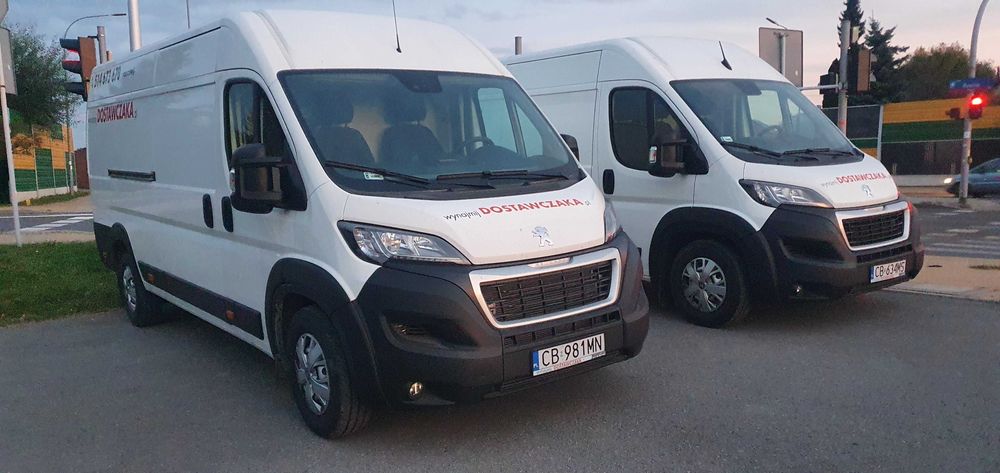 wypożyczalnia busów, wynajem busa, dostawcze, osob, winda, podstawiamy