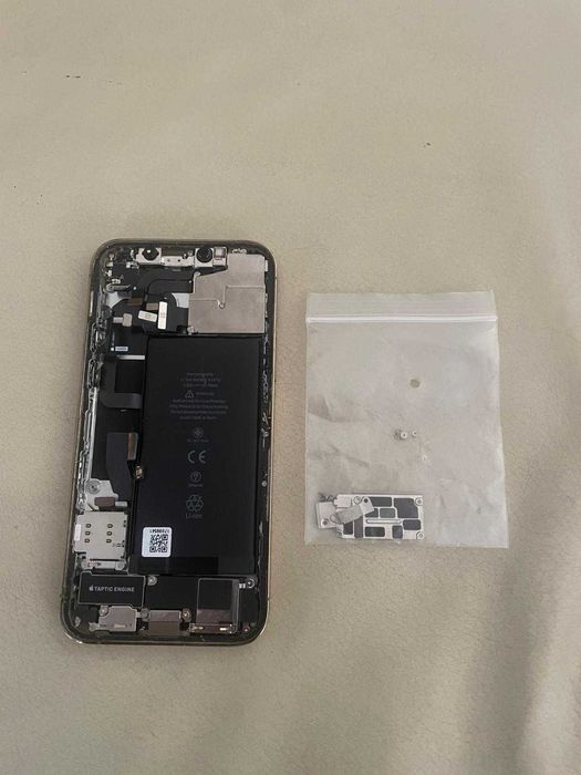 Carcaça traz IPHONE 12 PRO  com bateria 89% de bateria