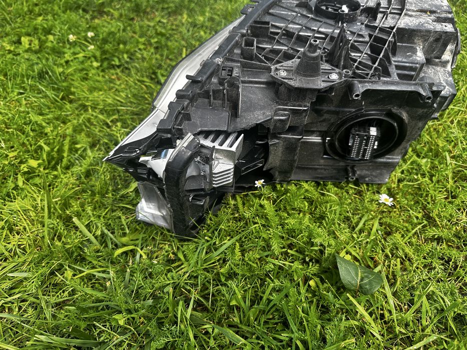 Reflektor lewy Adaptive Led Bmw g30 g31