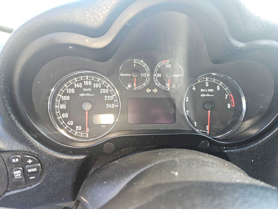 Alfa Romeo 147 1.6 TS 120 km OC PT ważne