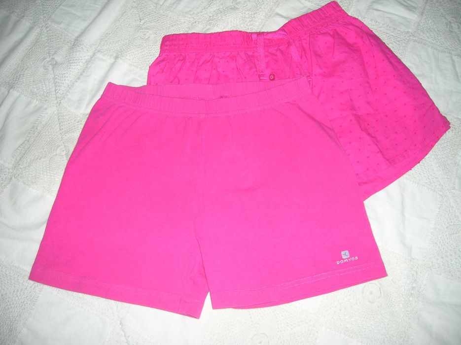 Spodnie w kwiatki nogawki na dole z  gumkami-joggersy-158-H&M-NOWE