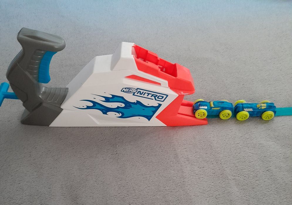 Ігровий набір з бластером Nerf Nitro FlameShot