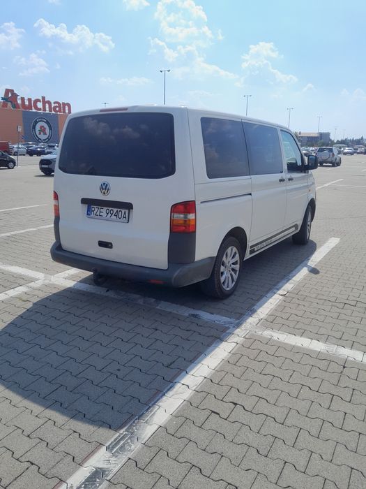 VW T5 Transporter 8 osób