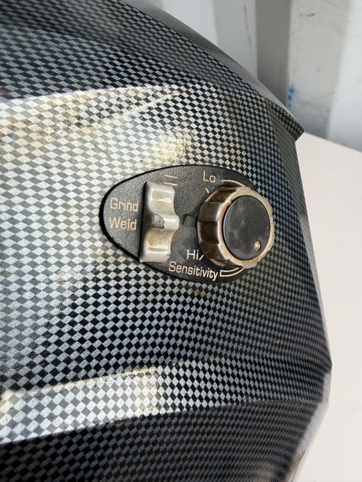 Przyłbica spawalnicza automatyczna JAvac – maska spawalnicza auto