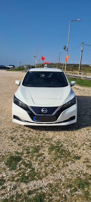 Nissan leaf 2021