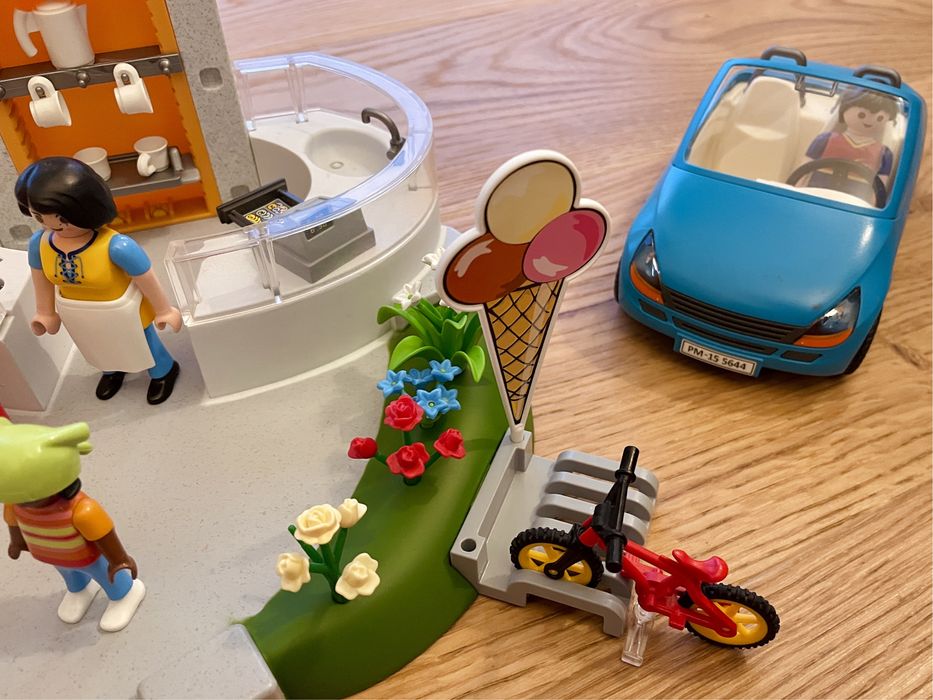 Playmobil triporteur du glacier