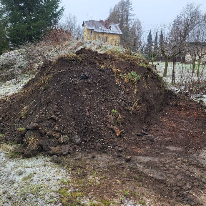 Oddam ziemie z nie wielką iloscią gruzu
