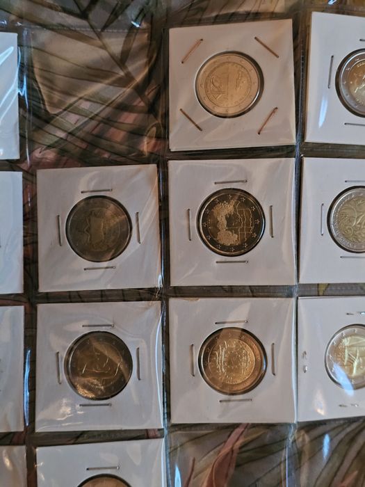 Vária moedas 2€ unc