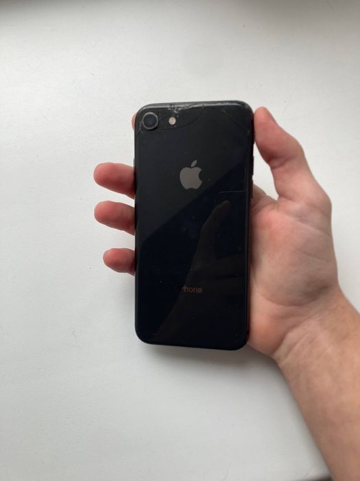 айфон 8 стан 9/10