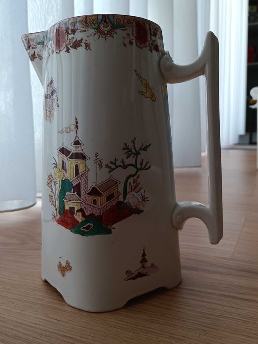 Jarra antiga de porcelana francesa de SARREGUEMINES