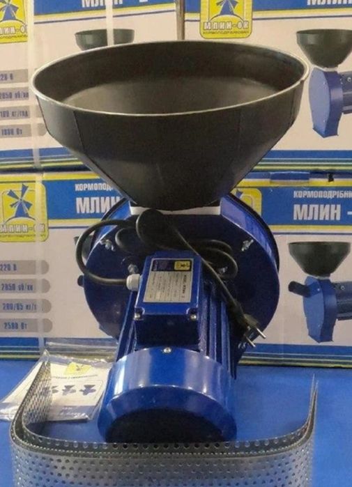 Зернодробилка Млинок для зерна дробарка 1,8 кВт для подрібнення зерна