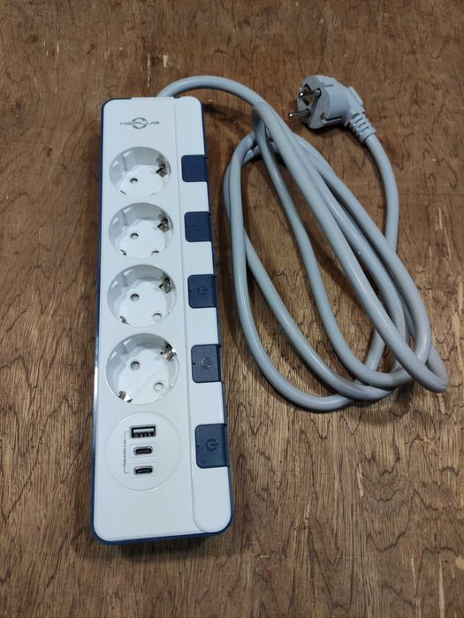 Якісний подовжувач з зарядним Keplug 2м
