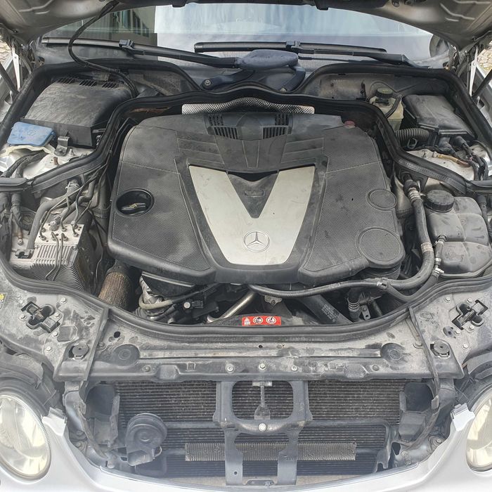 Mercedes-benz E 280 cdi avantgarde 7lugares ano 2006