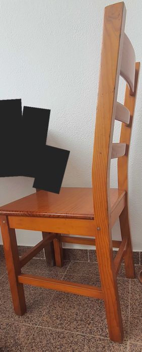 Conjunto de mesa e cadeiras