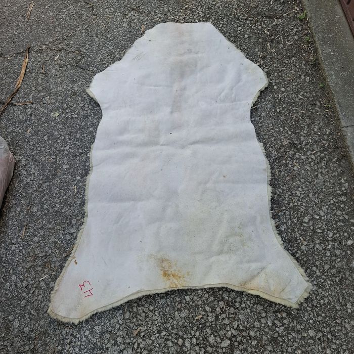 Pele de borrego com algumas manchas