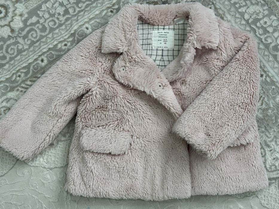 Шубка на дівчинку