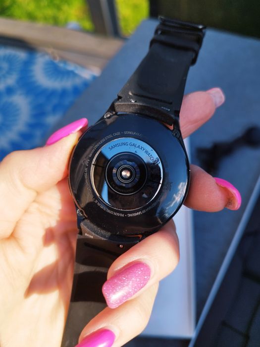 Smartwatch Samsung Watch 4 claasic.