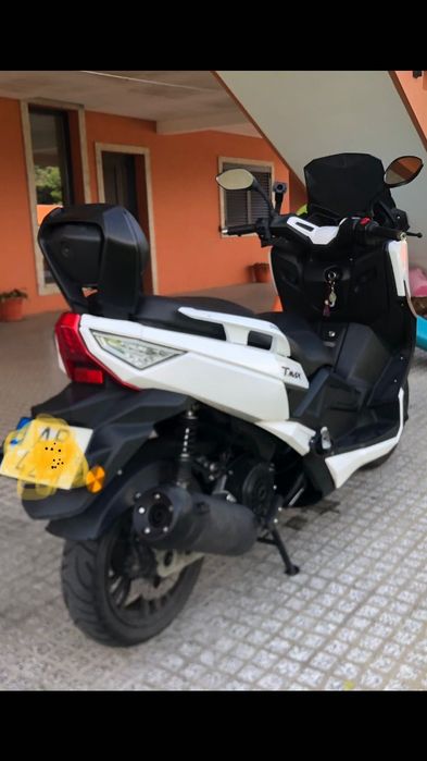 Motociclo Znen 125 goes