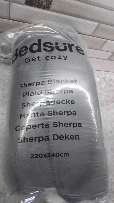 плед Bedsure Sherpa. Це двосторонній плед з флісу та шерпи, який забез