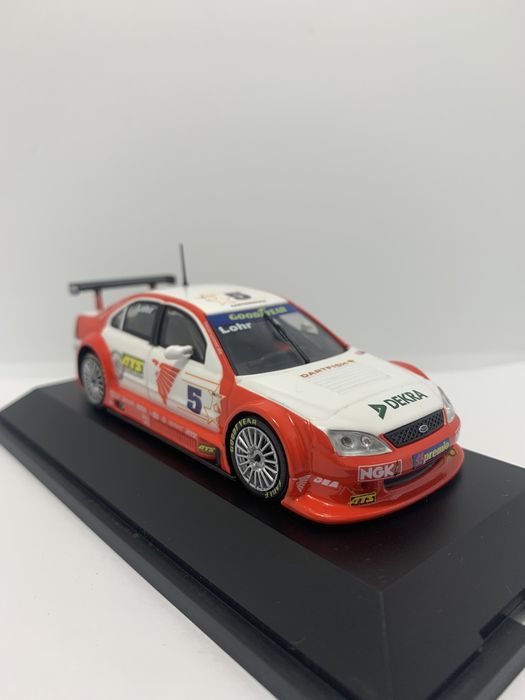 Ford Mondeo Pole Vision Lohr da Schuco 1/43