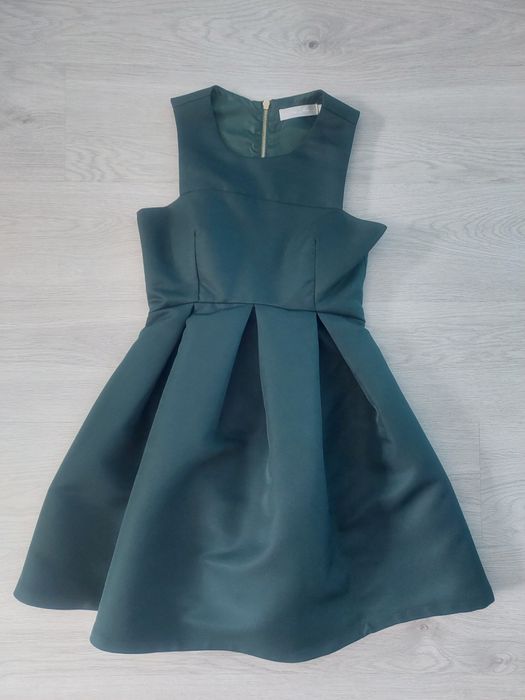 M sukienka damska ciemnozielona rozkloszowana