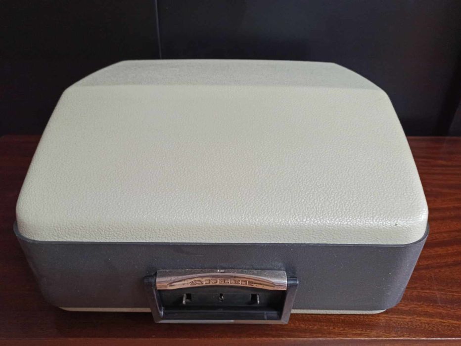 Máquina de escrever manual