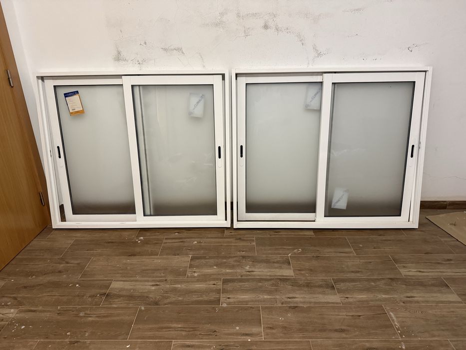 Janelas foscas de correr em aluminio branco - Vidro Duplo 125x105 cm