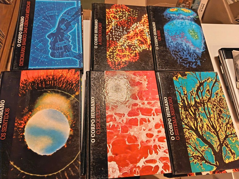 livros atlas universal e enciclopédia de saude