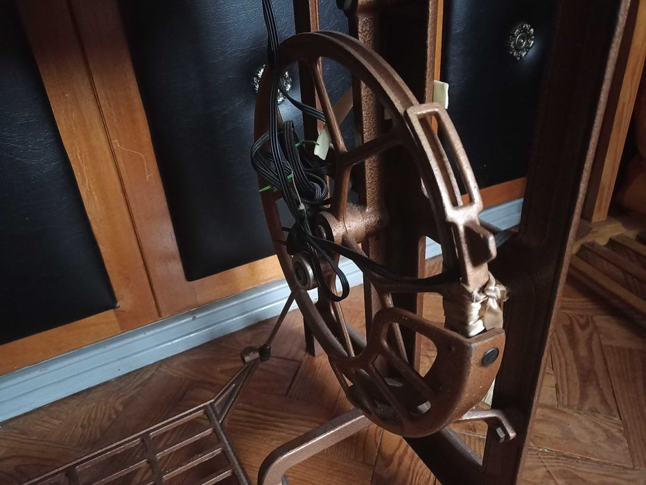 Maquina Costura Antiga Oliva